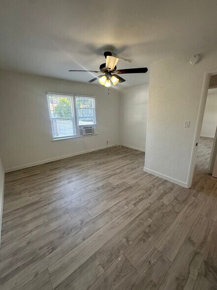 Building Photo - 6636 Gaviota Ave