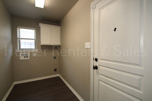 Building Photo - Temple 4 bedroom in Carriage House Subdivi...