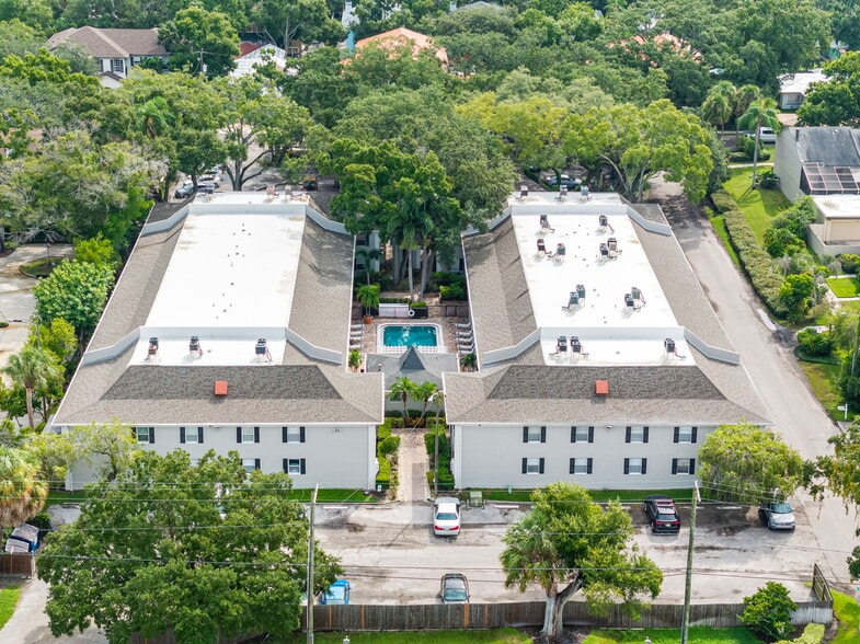 Building Photo - 5221 Bayshore Blvd