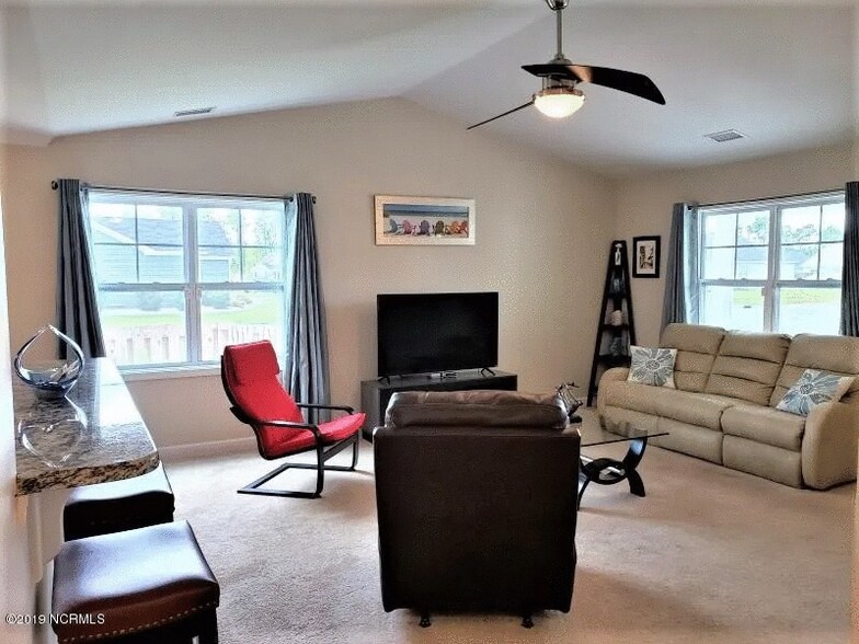 Building Photo - 2037 Willow Stone Ct