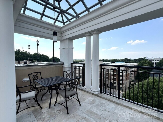 Building Photo - 4625 Piedmont Row Dr