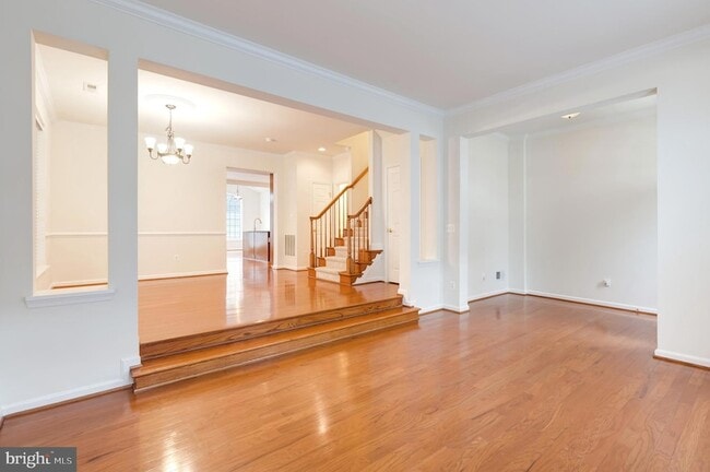 Building Photo - 22948 Fanshaw Square