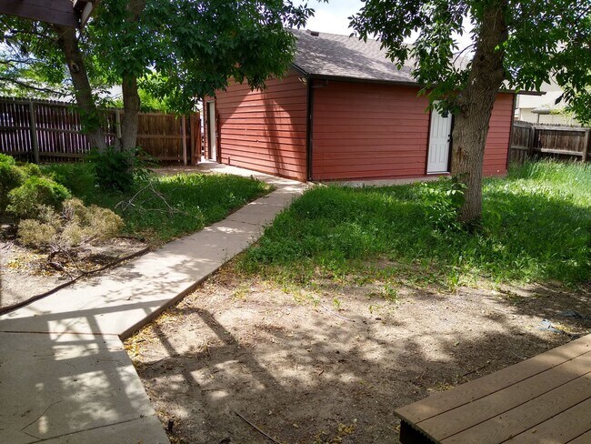 Building Photo - Available Now! Lakewood 2 Bed 2 Bath Duplex w/ Garage and Large Fenced Yard