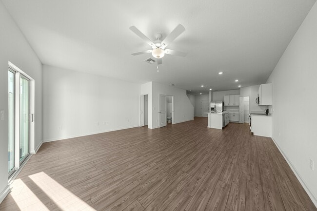 Building Photo - 4883 SW 81st Lp