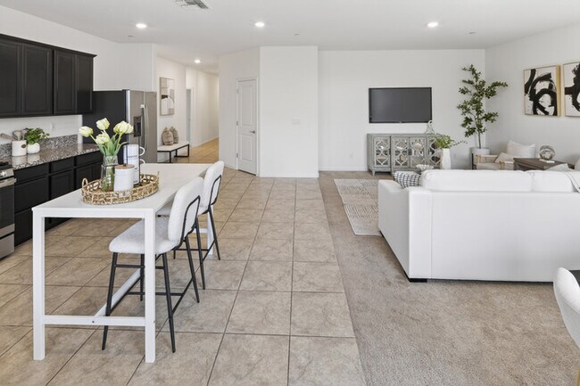Building Photo - Gorgeous West Roseville Solar Home