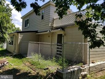 Building Photo - 655 S Chiques Rd