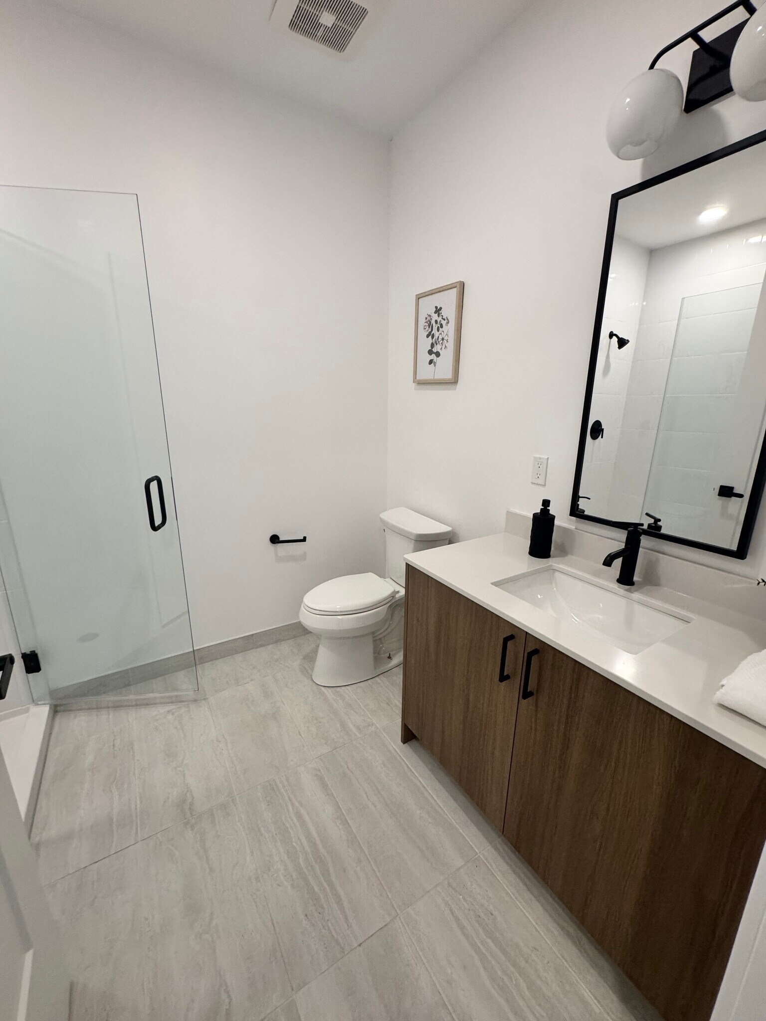 Building Photo - 130 Gardner St