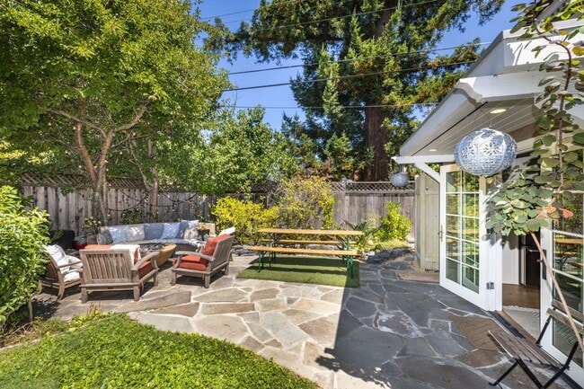 Building Photo - 5 Year "Young" Cottage w/ AC & Private Yard!