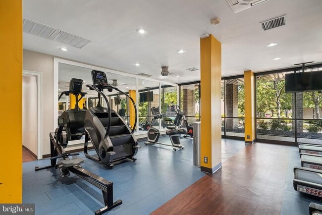 Building Photo - 60 S Van Dorn St