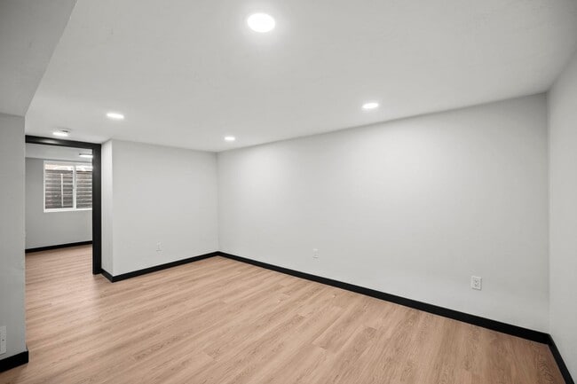 Building Photo - 3717 N Perry St