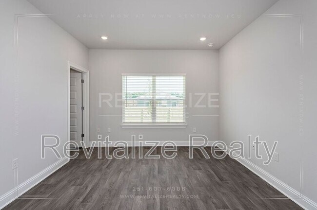 Building Photo - 13658 Addison Pl