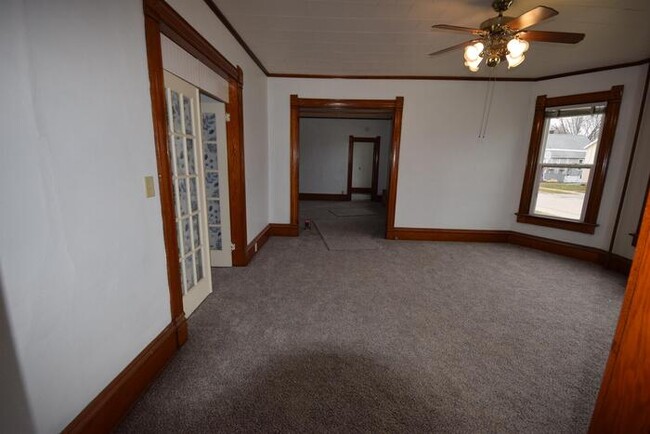 Building Photo - 1403 S Main St