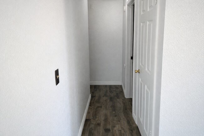 Building Photo - 12553 Foxtail Ln