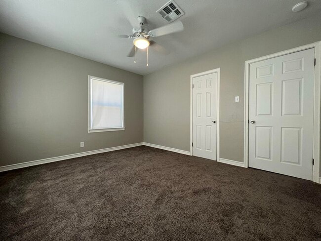 Building Photo - 408 Ramona Ave