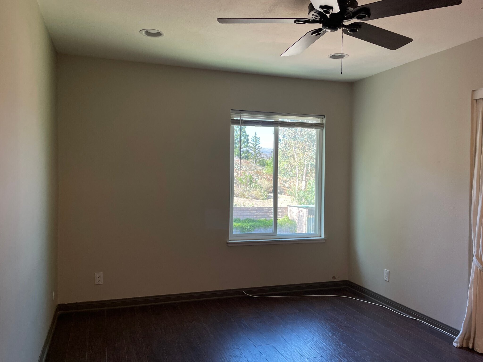 Building Photo - 1657 Cayton Ave