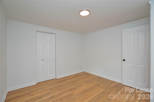 Building Photo - 5821 Hornet Dr