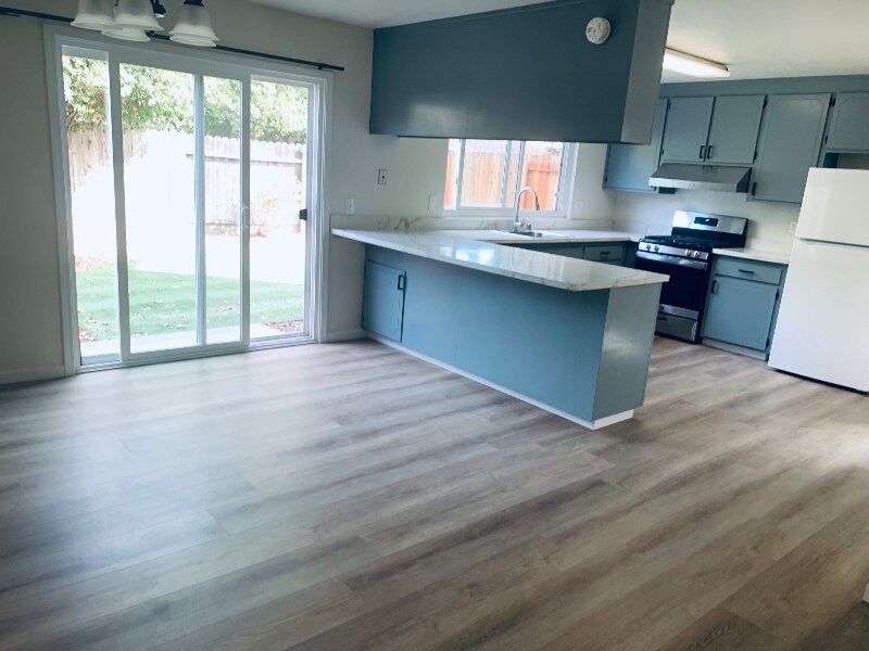 Building Photo - 3009 Lillard Dr