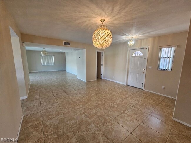 Building Photo - 1221 SE 46th Ln