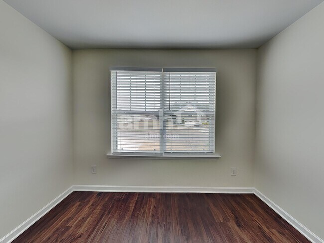 Building Photo - 108 Windyhill St