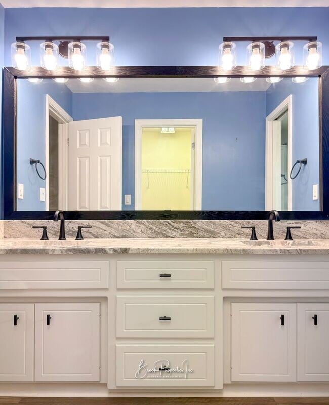 Building Photo - 6337 Summer Lakes Ln