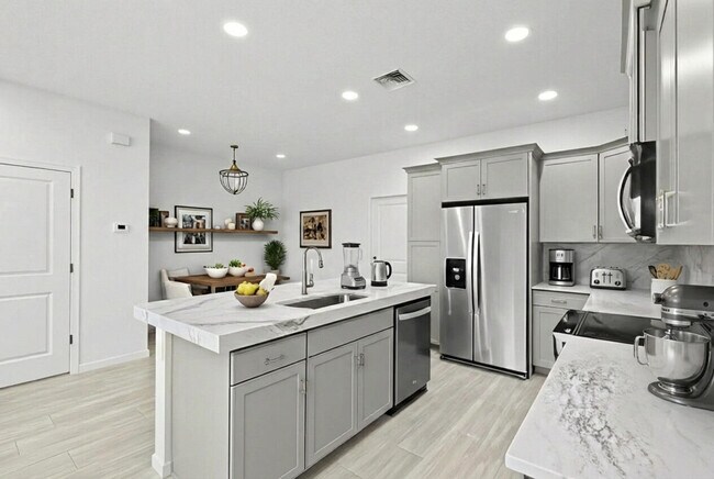 Building Photo - 4616 Longwood Lk Sq