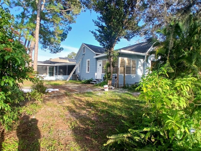 Building Photo - 8509 Claonia St