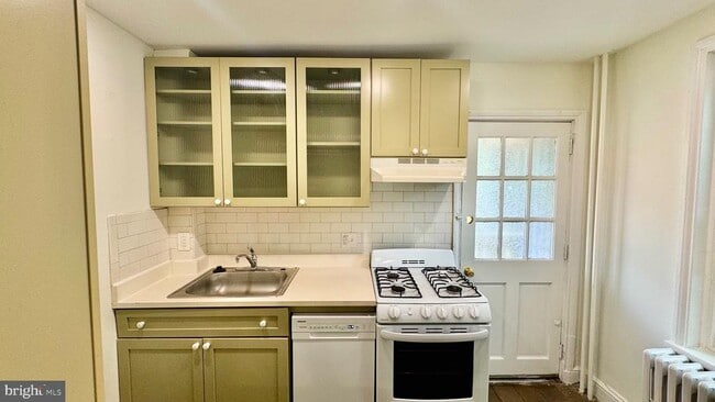 Building Photo - 2148 Green St