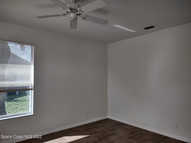 Building Photo - 1792 Ladderback Ct