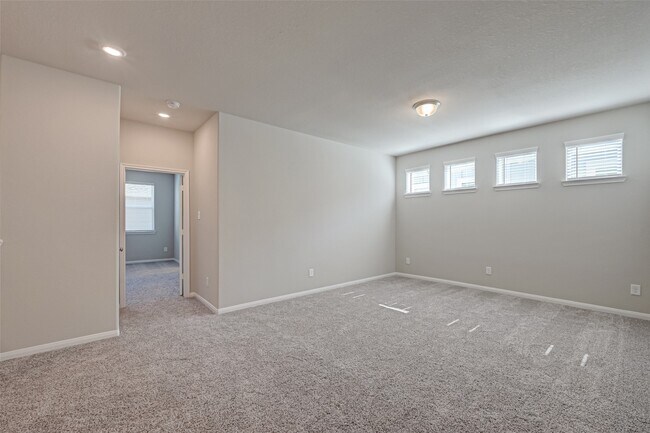 Building Photo - 1526 Lakeline Oak Dr