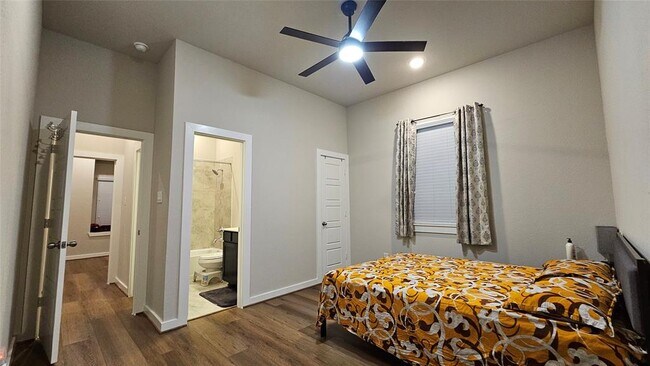 Building Photo - 18218 Bluebird Br Ln