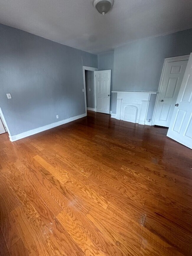 Building Photo - Huge 4 bed 3.5 bath house in Lawrenceville available July 1!!!