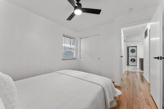 Building Photo - 1224 Jay St