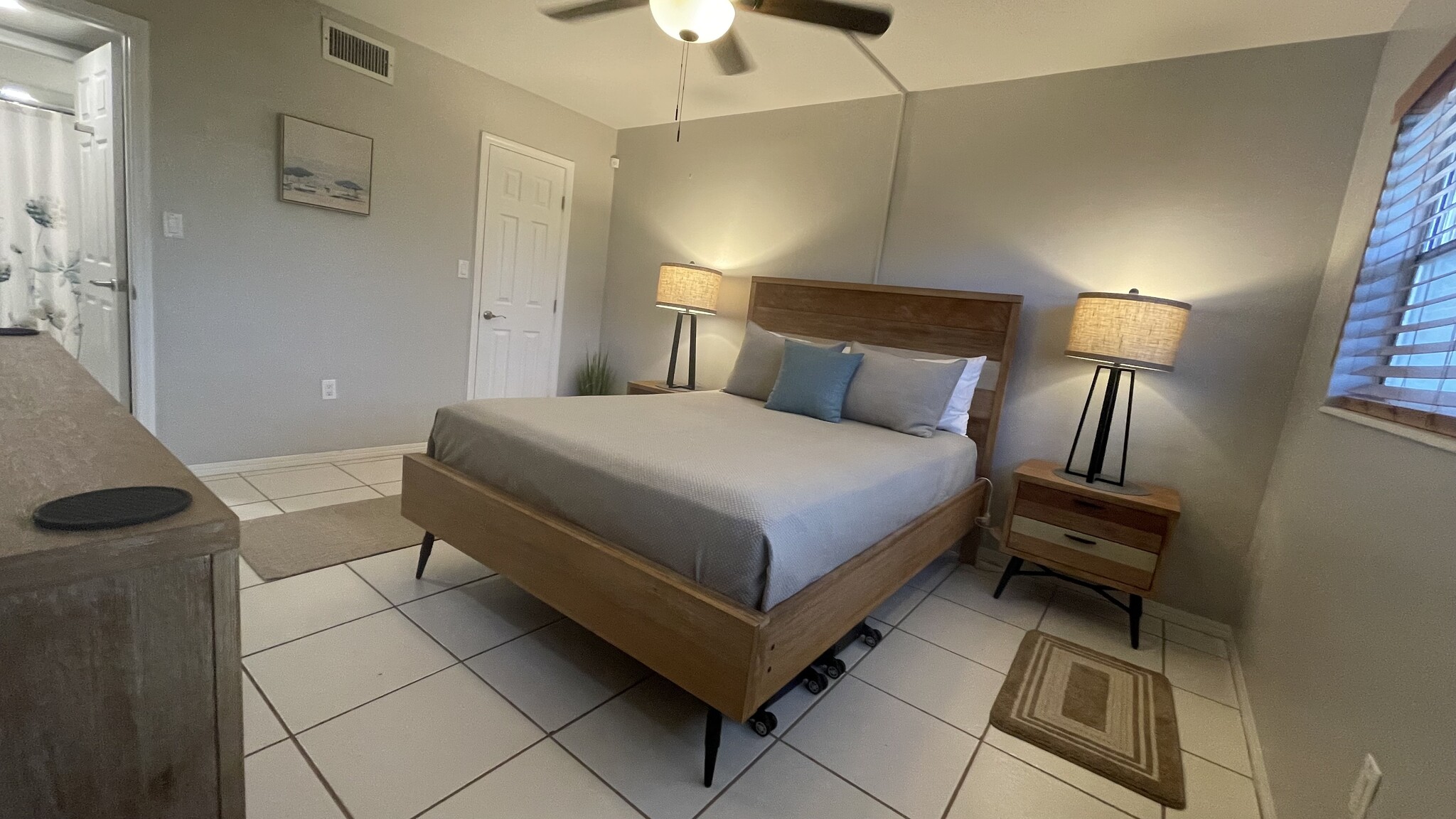 Guest Bedroom - 6601 Sunset Way