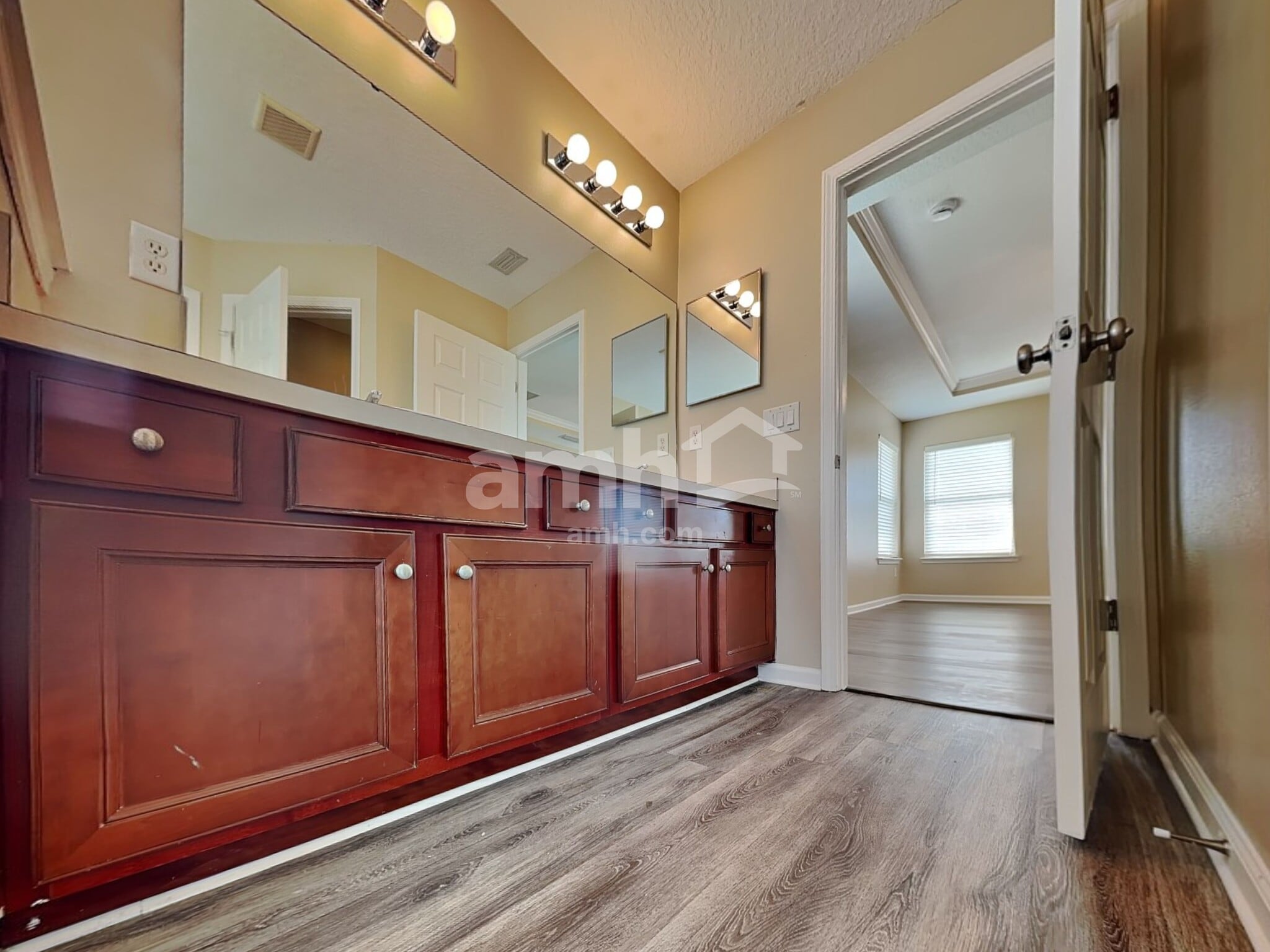 Building Photo - 11417 Johnson Creek Cir