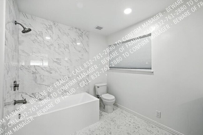 Building Photo - 525 Salem Dr