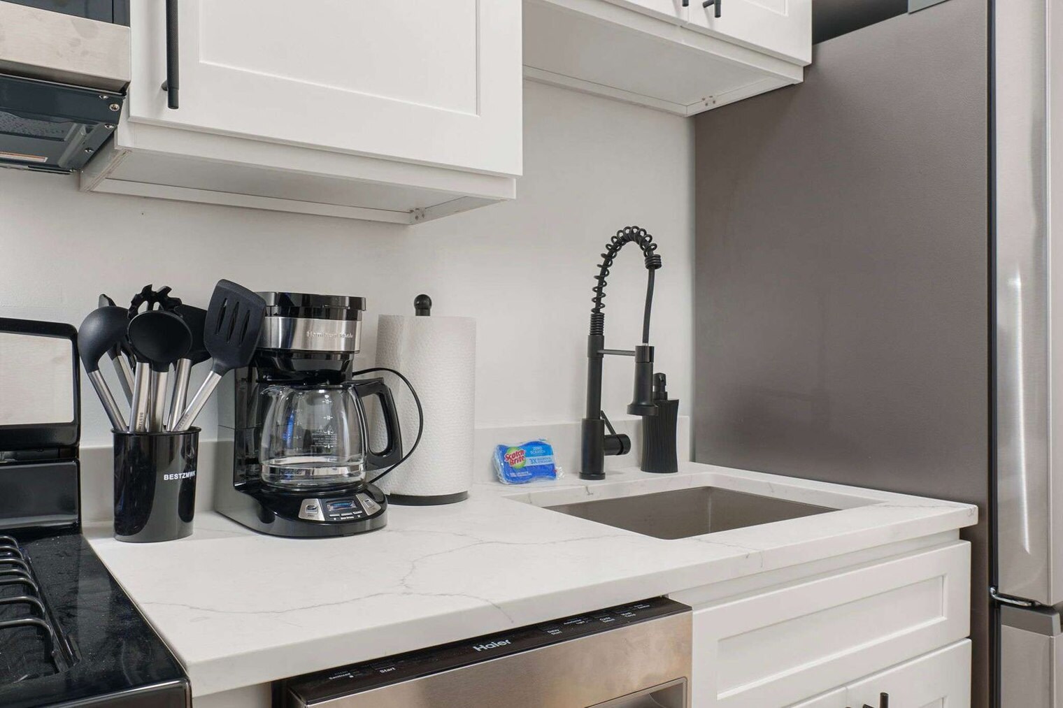 Building Photo - 618 W Patterson Ave