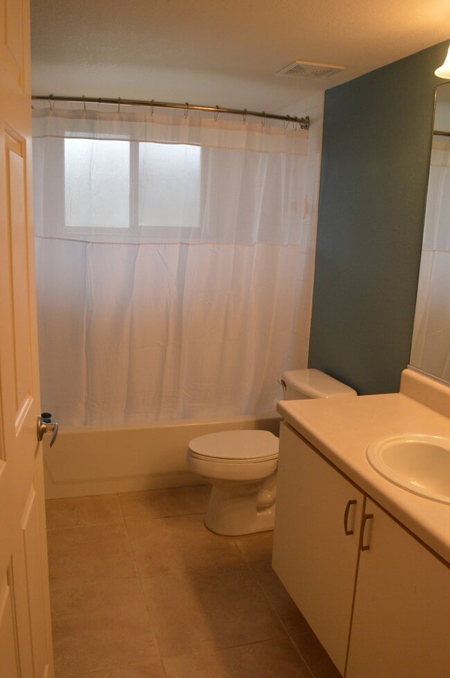 Building Photo - 8214 Key Royal Cir