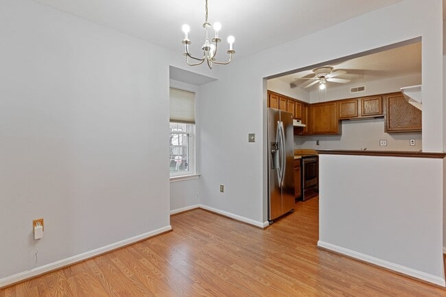 Building Photo - 48 Avonshire Ct