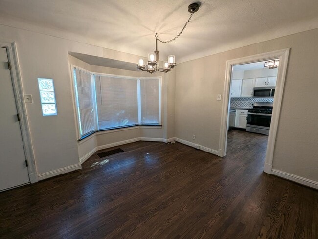 Building Photo - A Little Gem with Big Brentwood Energy