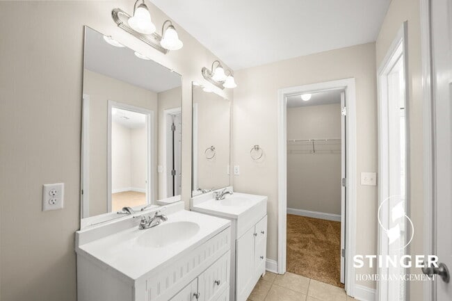 Building Photo - 143 Bella Way