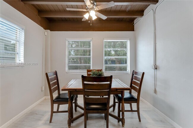 Building Photo - 6531 SW 57th Pl