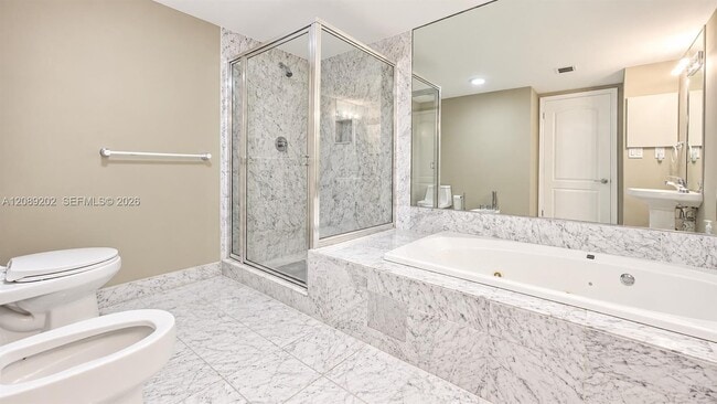 Building Photo - 9455 Collins Ave