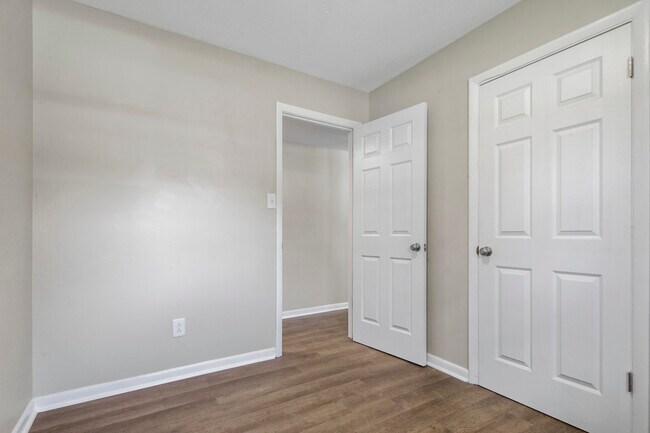 Building Photo - 1437 Thelbert Dr