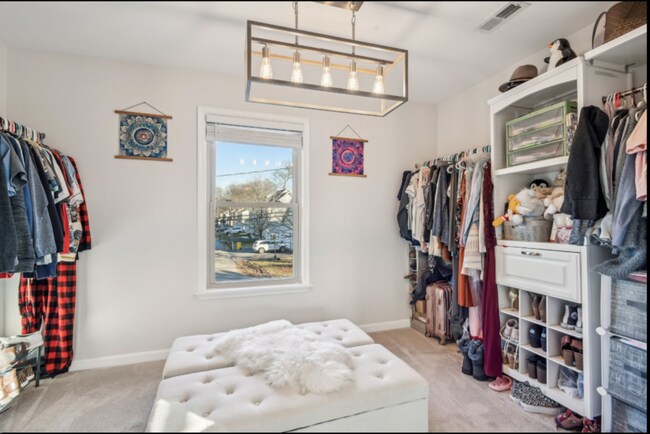 Building Photo - 4922 Lerch Dr