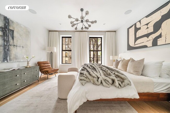 Building Photo - 158 W 136th St