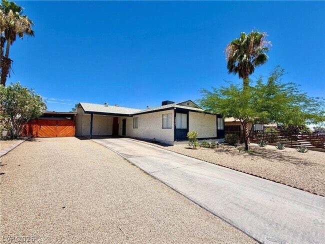 Building Photo - 6144 Rosalita Ave