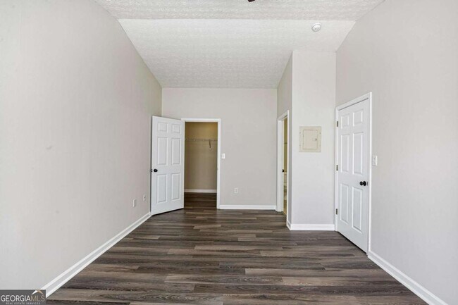 Building Photo - 1371 Keys Crossing Dr NE