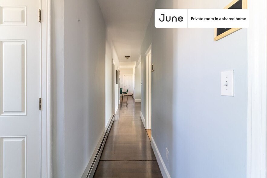 Building Photo - Room in Shared 4 bed/1.5 bath home