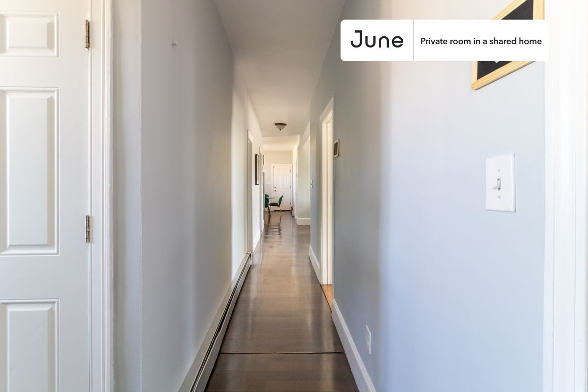 Building Photo - Room in Shared 4 bed/1.5 bath home in Dorchester - Fields Corner West