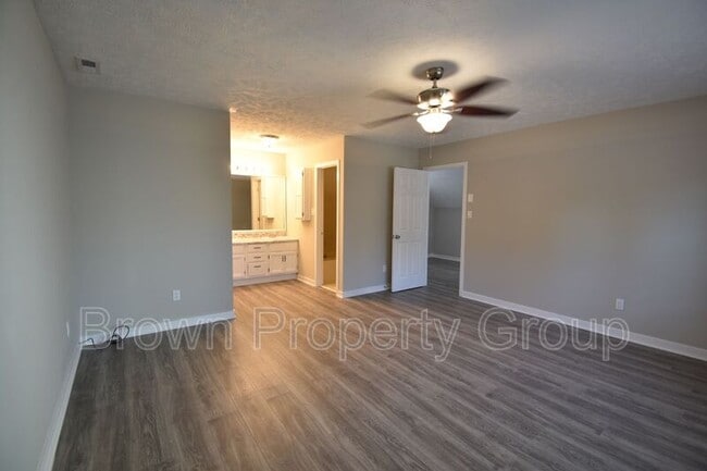 Building Photo - 5817 Horton Pl